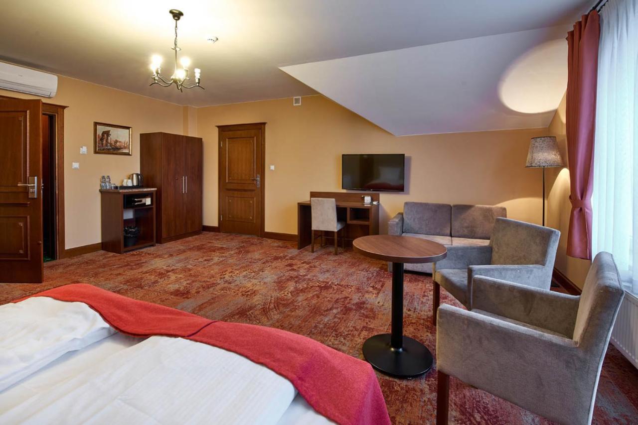 Hotel Dwor Galicja Stalowa Wola Εξωτερικό φωτογραφία