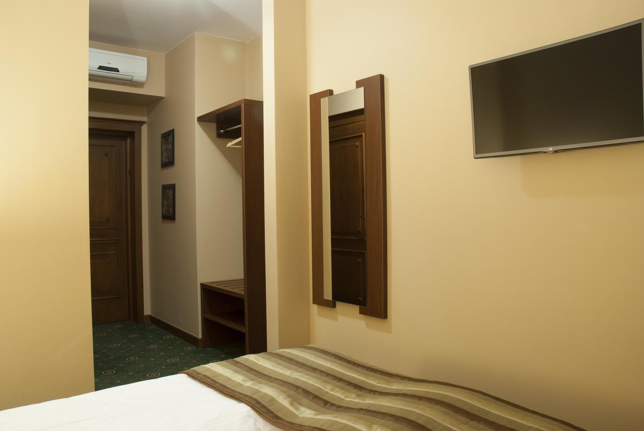 Hotel Dwor Galicja Stalowa Wola Εξωτερικό φωτογραφία