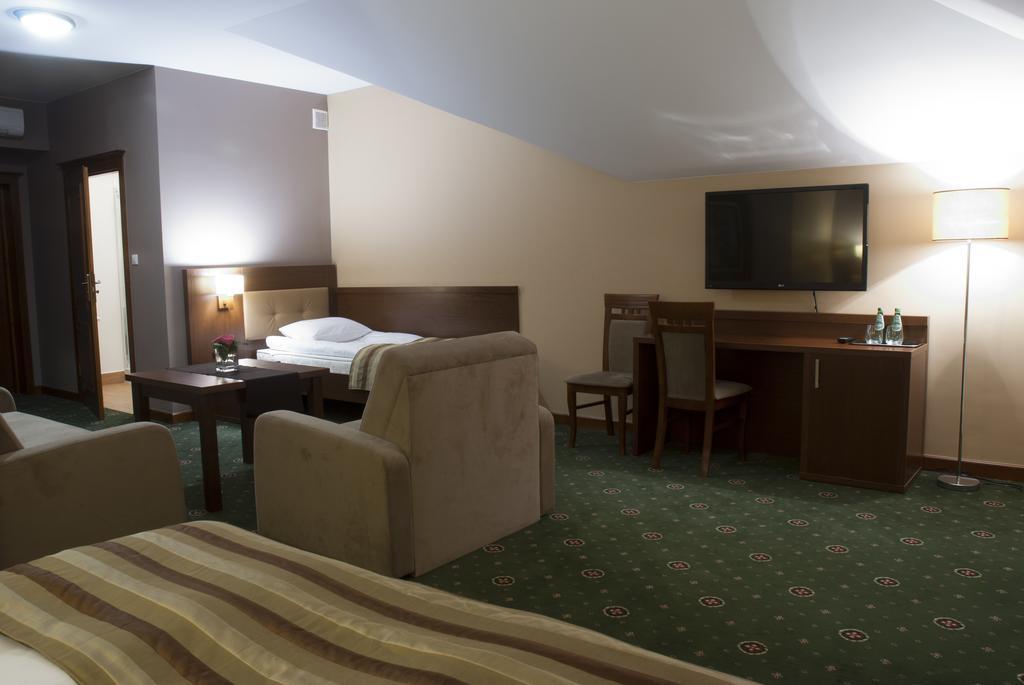 Hotel Dwor Galicja Stalowa Wola Εξωτερικό φωτογραφία