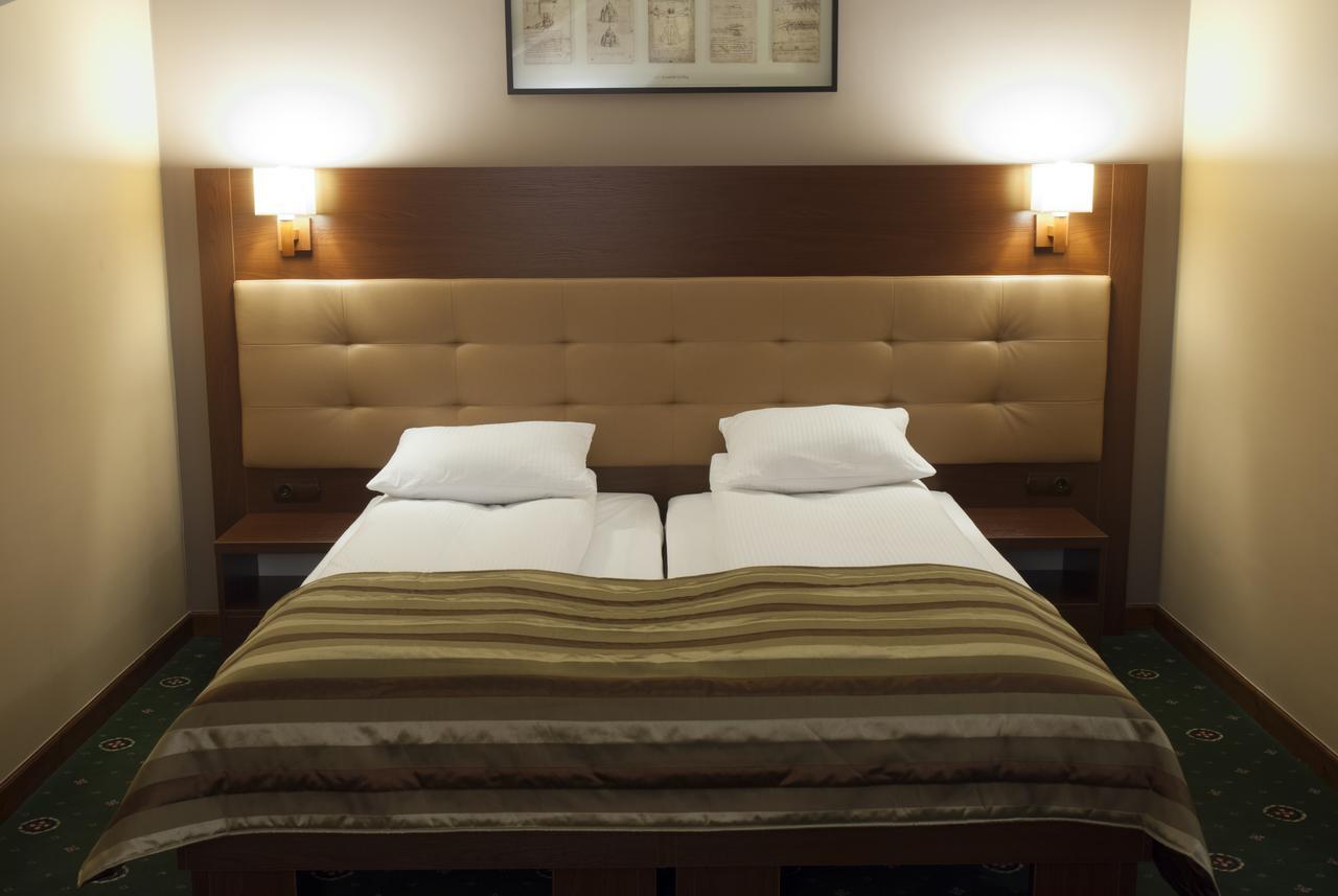 Hotel Dwor Galicja Stalowa Wola Εξωτερικό φωτογραφία