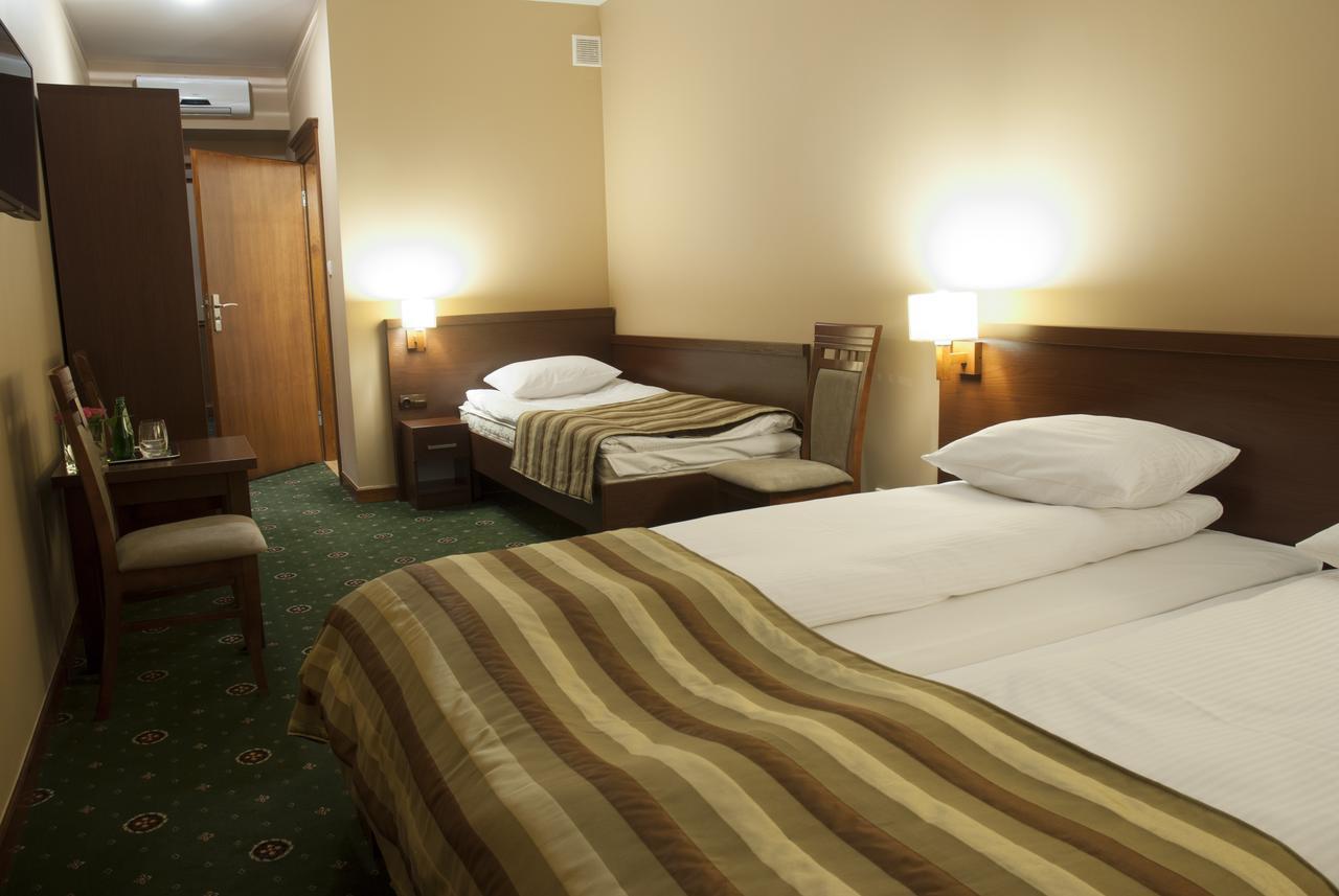 Hotel Dwor Galicja Stalowa Wola Εξωτερικό φωτογραφία